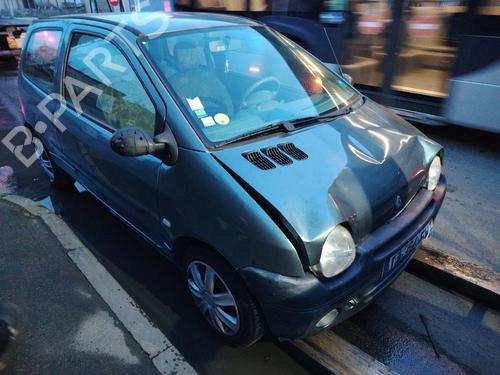 Brugte RENAULT TWINGO I (C06_) 1.2 16V (C060) (60 hp) 4404431