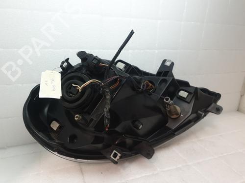 Left headlight OPEL VIVARO A Van (X83) 2.0 CDTI (F7) | BP31585748C28 