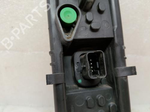 Used Lamp holder Lamp holder PEUGEOT 5008 (0U_, 0E_) 1.6 HDi (112 hp) 32985570 32985570