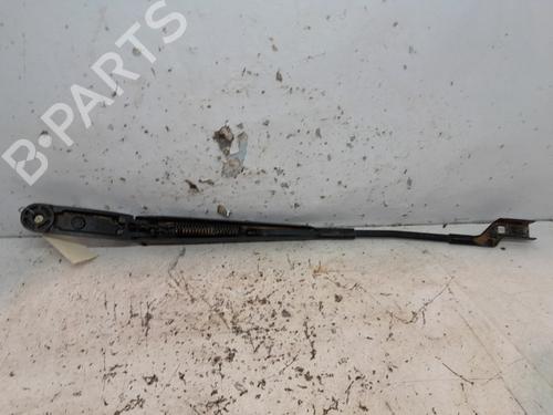 Used Front windshield wiper arm Front windshield wiper arm 20374698 20374698