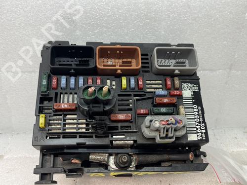 Fuse box PEUGEOT 407 (6D_) 1.6 HDi 110 (6D9HZC, 6D9HYC) | BP32241264E1