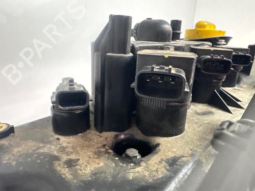 Used Cylinder head Cylinder head 39594593 39594593