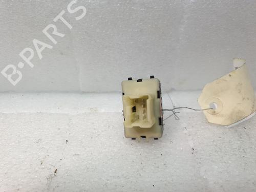 Used Left rear window switch Left rear window switch DACIA SANDERO II TCe 90 (B8M1, B8MA, B8AC) (90 hp) 21820526 21820526