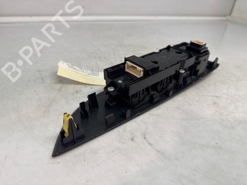 Left front window switch TOYOTA COROLLA Estate (_E21_) 1.8 Hybrid (ZWE211W) | BP39458686I27 - Image 6