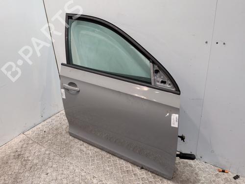 right-front-door-skoda-rapid-spaceback-nh1-2012-2013-2014-2015-2016-2017-2018-2019-32340150 main image