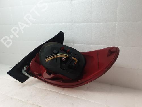 Left taillight PEUGEOT 206 Hatchback (2A/C) 1.4 HDi eco 70 | BP32179892C34