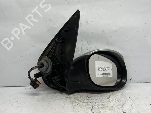 Used Right mirror PEUGEOT 206 Hatchback (2A/C) 1.4 i (75 hp) 20379651