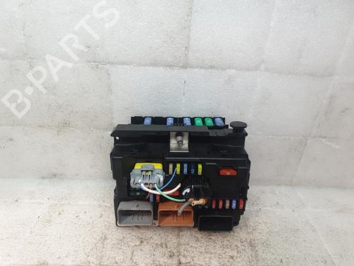 Used Fuse box RENAULT MEGANE III Coupe (DZ0/1_) 1.5 dCi (DZ09, DZ0D, DZ1F, DZ1G, DZ14, DZ29) (110 hp) 30803938