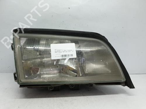 Used Right headlight MERCEDES-BENZ C-CLASS (W202) C 250 D (202.125) (113 hp) 20372154