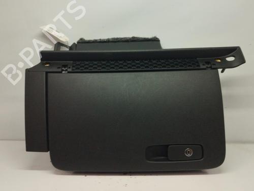 Used Glove box AUDI A1 (8X1, 8XK) 1.2 TFSI (86 hp) 20371718