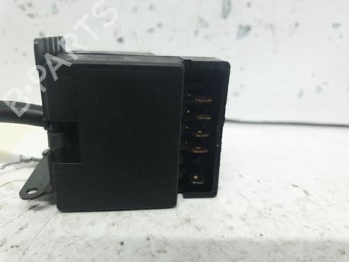 Used Steering column stalk Steering column stalk RENAULT SUPER 5 (B/C40_) 1.1 (48 hp) 20379122 20379122