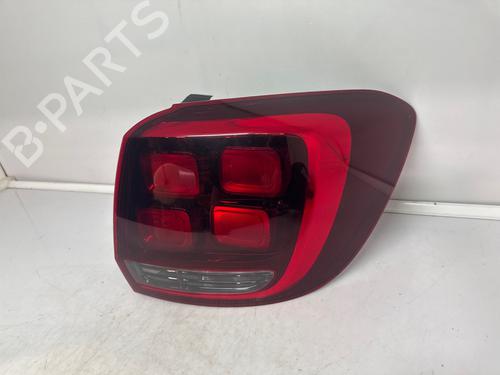 right-taillight-dacia-sandero-ii-2012-39508677 main image