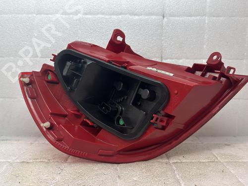Right taillight RENAULT CLIO III (BR0/1, CR0/1) 1.2 16V Hi-Flex (BR1U, CR1U) | BP32241341C35