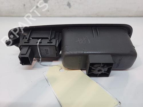 Right rear window switch PEUGEOT 5008 (0U_, 0E_) 1.6 HDi | BP20377662I28 