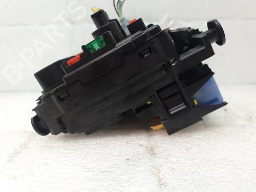 Fuse box TOYOTA YARIS (_P1_) 1.4 D-4D (NLP10_, NLP10R) | BP31376250E1 