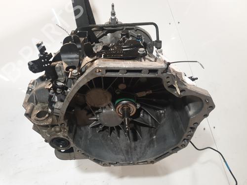 gearbox-renault-trafic-iii-van-fg_-2014-31639653 main image