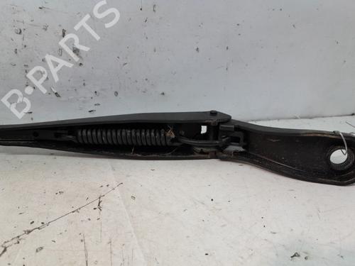 Front windshield wiper arm PEUGEOT 2008 I (CU_) 1.2 THP 110 / PureTech 110 | BP20384569C143 