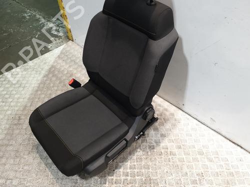 Left front seat CITROËN C3 III (SX) 1.5 BlueHDi 100 (SXYHYP, SXYHTU) | BP30194164C15 