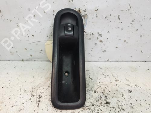 Used Right front window switch RENAULT CLIO III (BR0/1, CR0/1) 1.5 dCi (75 hp) 20377890