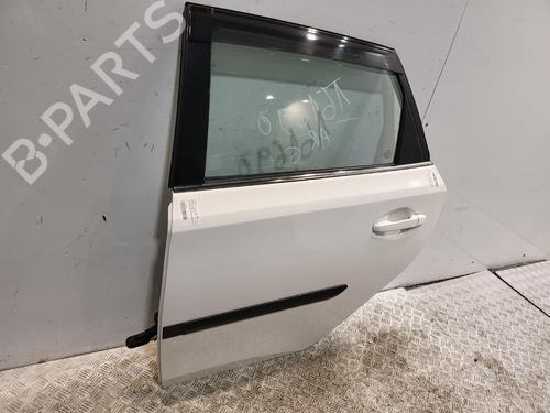 left-rear-door-toyota-auris-_e18_-2012-2013-2014-2015-2016-2017-2018-2019-39929988 main image