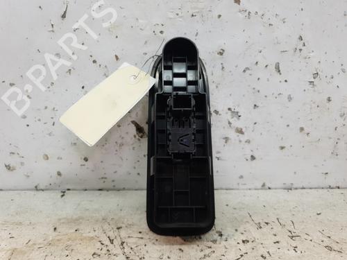 Used Right front window switch Right front window switch RENAULT TWINGO II (CN0_) 1.2 16V (CN0K, CN0V, CN0A) (76 hp) 20374674 20374674