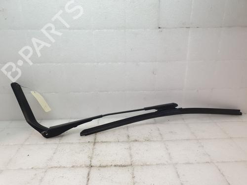 Used Front windshield wiper arm BMW 1 (E87) 120 d (177 hp) 26661816
