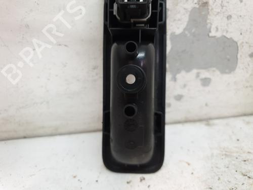 Used Right rear window switch Right rear window switch RENAULT CLIO III (BR0/1, CR0/1) 1.5 dCi (BR0H, CR0H, CR1S, BR1S) (106 hp) 21973828 21973828