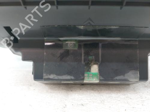 Used Display monitor Display monitor CITROËN C6 (TD_) 2.2 HDi (170 hp) 22536175 22536175