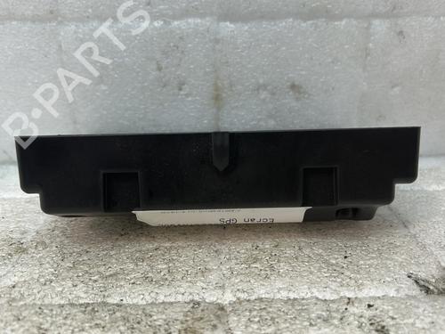 Used Display monitor Display monitor RENAULT ZOE (BFM_) ZOE (92 hp) 25587936 25587936