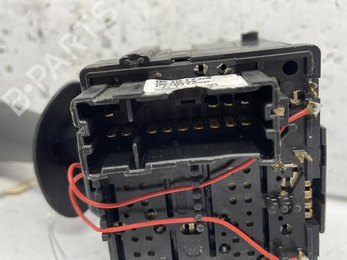 Used Steering column stalk Steering column stalk DACIA SANDERO II TCe 90 (B8M1, B8MA, B8AC) (90 hp) 20372172 20372172