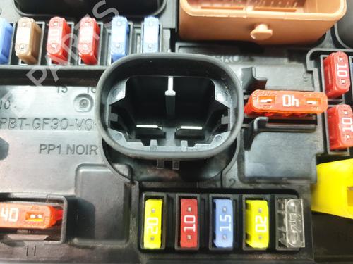 Used Fuse box Fuse box CITROËN C3 II (SC_) 1.4 HDi 70 (SC8HZC, SC8HR0, SC8HP4) (68 hp) 28183597 28183597