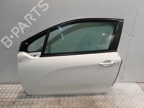 Used Left front door PEUGEOT 208 I (CA_, CC_) 1.4 HDi (68 hp) 30725944