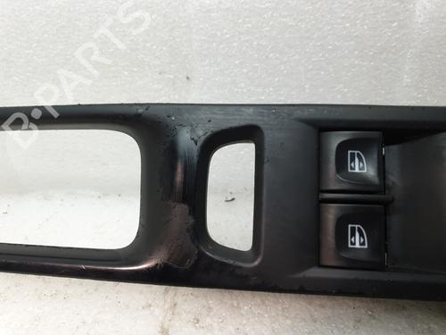 Used Left front window switch Left front window switch RENAULT CAPTUR I (J5_, H5_) 1.5 dCi 90 (J5N4, J5M5, J5MW, J5M6, J5AL, J5AJ) (90 hp) 23781588 23781588