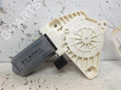 Used Left front window motor Left front window motor AUDI Q5 (FYB, FYG) 50 TDI quattro (286 hp) 20374771 20374771