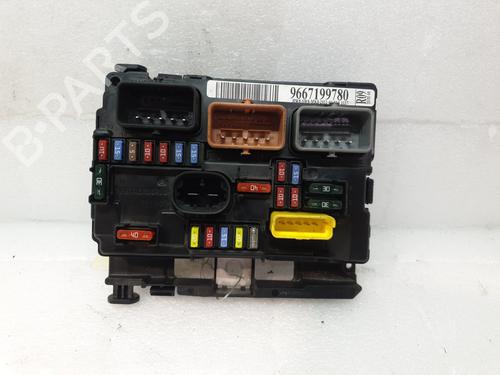 Fuse box CITROËN C3 II (SC_) 1.4 HDi 70 (SC8HZC, SC8HR0, SC8HP4) | BP28183597E1  - Image 6