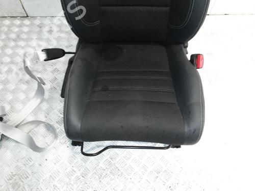 Right front seat RENAULT MEGANE III Hatchback (BZ0/1_, B3_) 1.2 TCe (BZ16, BZ28) | BP20380101C16 