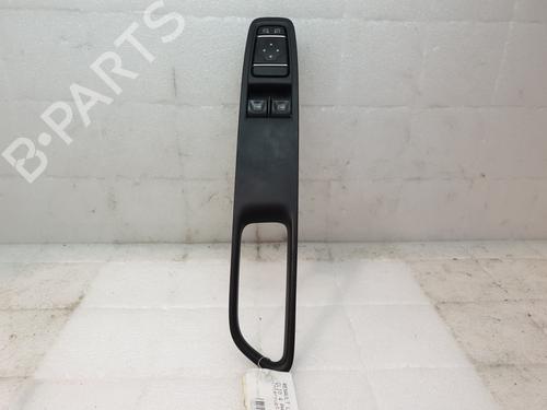 Used Left front window switch RENAULT CLIO IV (BH_) 1.2 16V (73 hp) 25907984