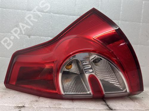 right-taillight-dacia-sandero-2008-33432973 main image
