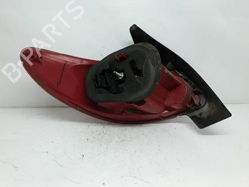 Right taillight PEUGEOT 206 Hatchback (2A/C) 1.4 i | BP20373639C35 