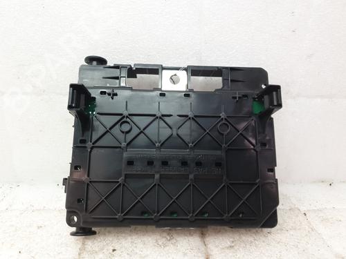fuse-box-peugeot-1007-km_-2005-23210870 main image