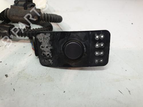 Used Electronic module Electronic module VW GOLF VI (5K1) 1.6 TDI (105 hp) 30774332 30774332