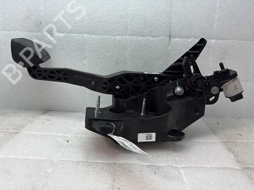 Used Break pedal Break pedal PEUGEOT 208 II (UB_, UP_, UW_, UJ_) e-208 (136 hp) 33537087 33537087