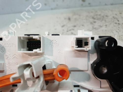 Used Climate control Climate control PEUGEOT 208 I (CA_, CC_) 1.2 VTI 82 (82 hp) 20377918 20377918