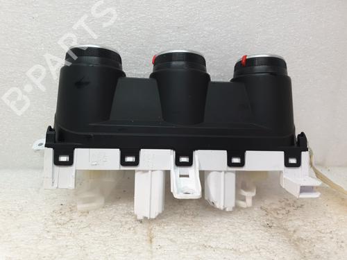 Used Climate control Climate control RENAULT CLIO V (B7_) 1.0 TCe 100 (B7MT) (101 hp) 20700749 20700749