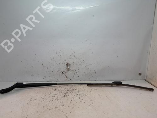 Used Front windshield wiper arm PEUGEOT 208 I (CA_, CC_) 1.5 BlueHDI 100 (102 hp) 20374655