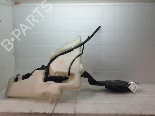 Used Windscreen washer tank AUDI A4 B8 (8K2) 2.0 TDI (177 hp) 31083904
