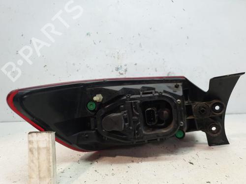 Right taillight RENAULT CLIO IV (BH_) 1.5 dCi 90 | BP20384759C35 