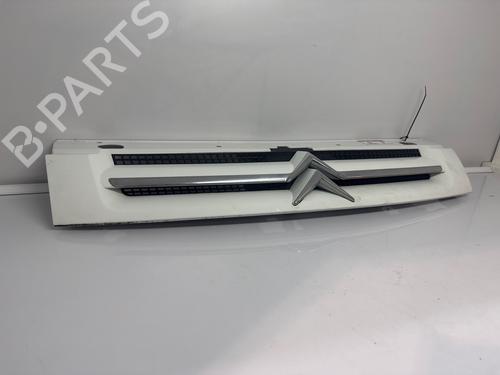 Used Grille Grille CITROËN BERLINGO / BERLINGO FIRST Box Body/MPV (M_) 1.4 i (MBKFX, MBKFW) (75 hp) 34618495 34618495