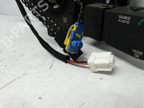 Used Steering column stalk Steering column stalk RENAULT CLIO IV (BH_) 1.5 dCi 75 (75 hp) 20372066 20372066