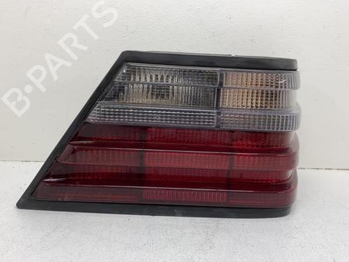 Used Right taillight MERCEDES-BENZ 124 Saloon (W124) 200 E (124.019) (136 hp) 20377169